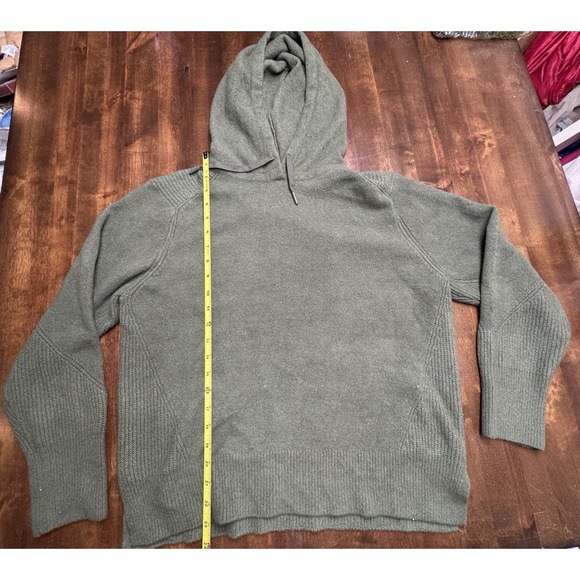 New .. Time and Tru Hooded Sweater - Army Green - L Time and Tru Size: L - Picture 10 of 15